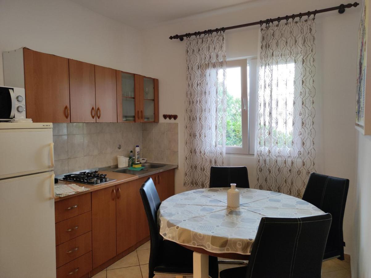 Apartments Andelina باغ المظهر الخارجي الصورة
