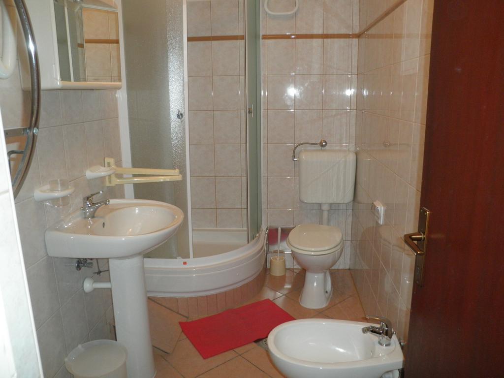 Apartments Andelina باغ المظهر الخارجي الصورة