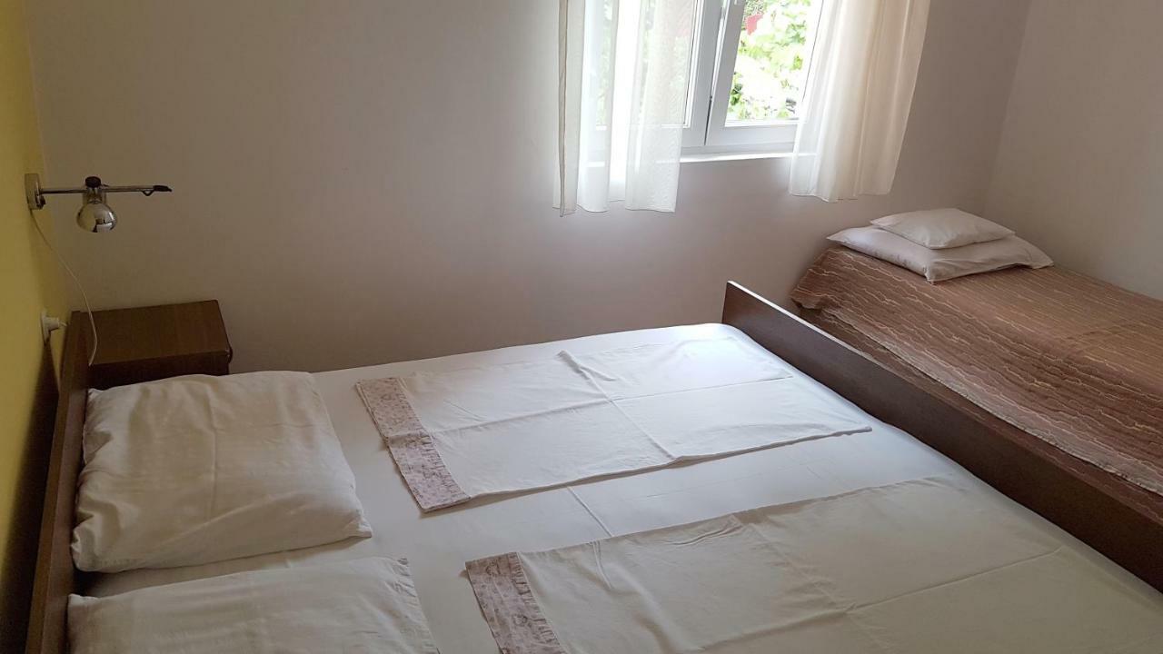 Apartments Andelina باغ المظهر الخارجي الصورة